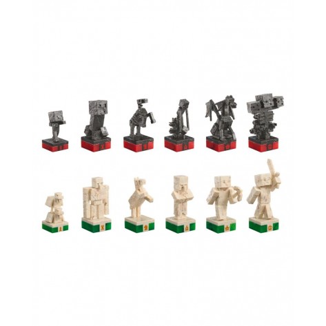 Шах Noble Collection - Minecraft: Overworld Heroes vs. Hostile Mobs Chess Set
